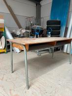 Vintage bureau / tafel, Huis en Inrichting, Tafels | Eettafels, Ophalen, Zo goed als nieuw, Rechthoekig, 50 tot 100 cm