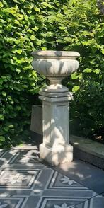 Bloempot en Sokkel beton, Tuin en Terras, Ophalen, Gebruikt