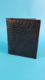 Vintage portemonnee, zwart leer, krokodil motief. 6B6, Tweedehands verkoop, Tweedehands verkoop, Gebruikt, Zwart