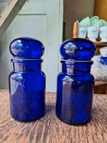 Set van 2 vintage blauwe Apothekerspotten stopflessen, 70's  beschikbaar voor biedingen