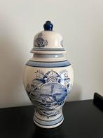 Delftsblauwe Vaas met Deksel - Molen, Antiek en Kunst, Ophalen of Verzenden