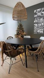 Ronde tafel (mango-hout) met stalen poten., Huis en Inrichting, Ophalen, Gebruikt, 100 tot 150 cm, Rond