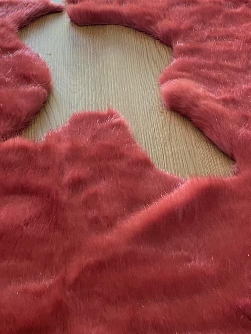 Teddy bont , bordeaux rood, met gewoven achterkant, Hobby en Vrije tijd, Stoffen en Lappen, Gebruikt, Overige materialen, 30 tot 120 cm