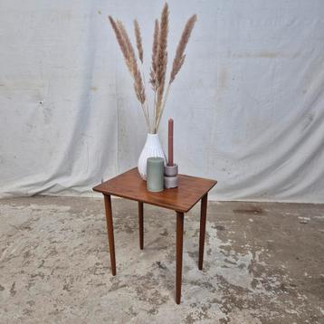 Vintage jaren 60 teak Deens plantentafeltje, bijzettafeltje beschikbaar voor biedingen
