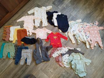 Groot pakket babykleding meisje maat 50-56 beschikbaar voor biedingen