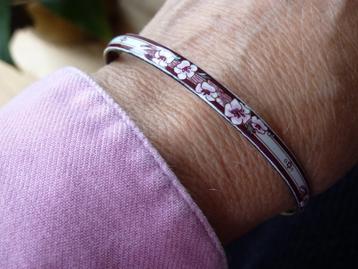 Michaela Frey Wenen roze geëmailleerde armband met bloemen beschikbaar voor biedingen