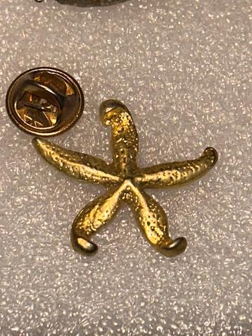 Zeester pin beschikbaar voor biedingen