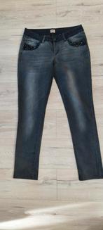 Zwarte spijkerbroek met kralen - Maat 31, Ophalen of Verzenden, Zo goed als nieuw, Zwart, W30 - W32 (confectie 38/40)