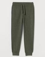 H&M kakigroen joggers sweatpants sport broek maat 152, Broek, Jongen of Meisje, H&M, Nieuw
