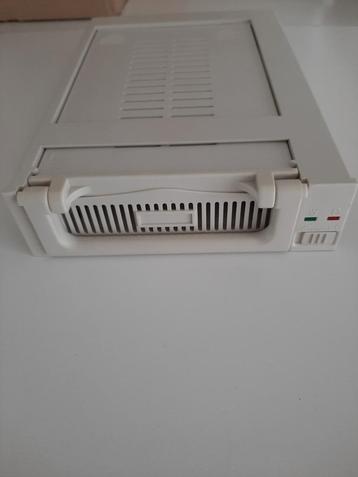 HDD Behuizing beschikbaar voor biedingen