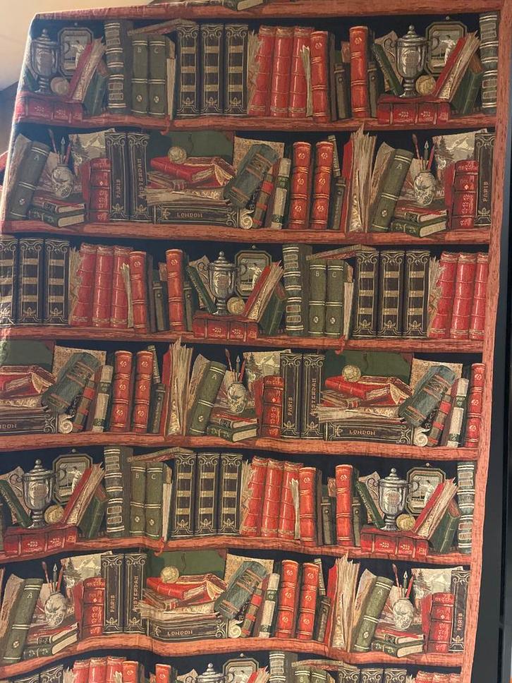 Mooi Wandkleed/Tafelkleed Boekenprint 140x200cm, Antiek en Kunst, Antiek | Kleden en Textiel, Ophalen of Verzenden