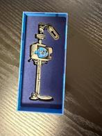 Disney attraction key (Sleutel) - Stitch- LE, Ophalen of Verzenden, Overige figuren, Nieuw, Beeldje of Figuurtje