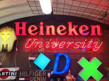 Heineken letters, lichtbak, lichtreclame. 195cm breed beschikbaar voor biedingen