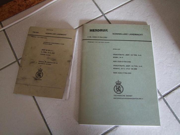 Handleiding YA 328, Nekaf, Laro, YA 4440, Munga, YP-408 etc, Verzamelen, Militaria | Algemeen, Landmacht, Boek of Tijdschrift