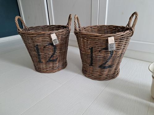 Diverse Riviera Maison artikelen, Huis en Inrichting, Woonaccessoires | Schalen en Manden, Gebruikt, Rond, Riet, Ophalen