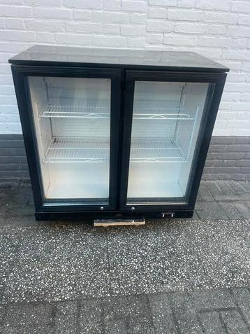 3 stuks mooie koelkast met glazen deur beschikbaar voor biedingen