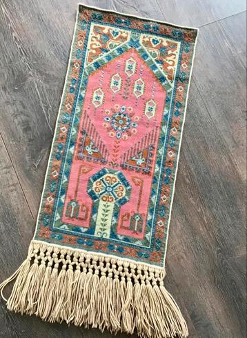 Scandinavisch wandkleed handgeknoopt 100 x 40 beschikbaar voor biedingen