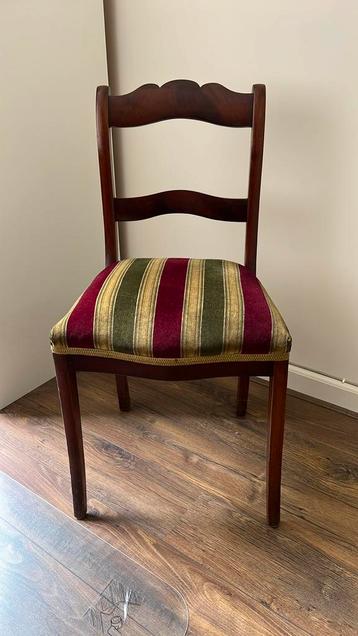 Biedermeier stoel beschikbaar voor biedingen