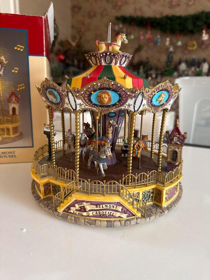 Lemax Belmont Carousel - Prachtige Kerstdecoratie, Diversen, Kerst, Ophalen of Verzenden