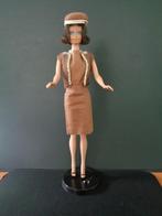 Vintage Barbie Sorority Meeting 937 ( 1962 - 1963 ) compleet, Verzamelen, Poppen, Ophalen of Verzenden, Gebruikt, Kleertjes
