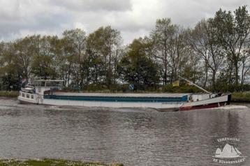 Motorvrachtschip beschikbaar voor biedingen