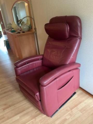 elektrische Relaxfauteuil Bordeaux-rood leer beschikbaar voor biedingen