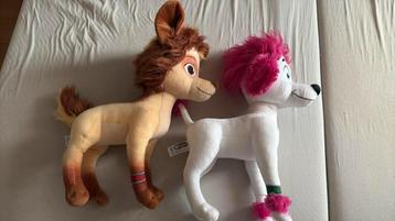 2 grote knuffels van de film 100% Wolf beschikbaar voor biedingen