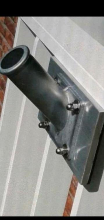 Te koop vlaggenstok houder voor balkon beschikbaar voor biedingen