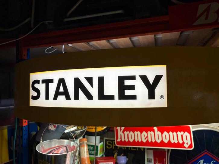 Stanley lichtreclame, Verzamelen, Merken en Reclamevoorwerpen, Gebruikt, Lichtbak of (neon) lamp, Ophalen
