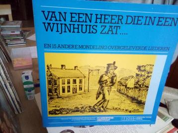 34 Nederlandse LP'S VOLKSMUZIEK (INC PAAR NONVOLKS) beschikbaar voor biedingen