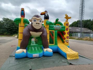 Jungle Multiplay springkussen met glijbaan te huur beschikbaar voor biedingen