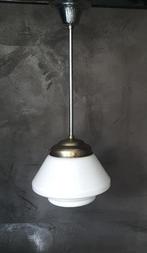 Vintage Art deco Glazen conische Hanglamp / schoollamp, Huis en Inrichting, Lampen | Hanglampen, Gebruikt, 50 tot 75 cm, Ophalen of Verzenden