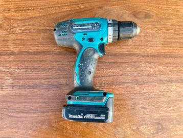 Makita | Accu SchroefBoormachine  + Accu + Lader beschikbaar voor biedingen