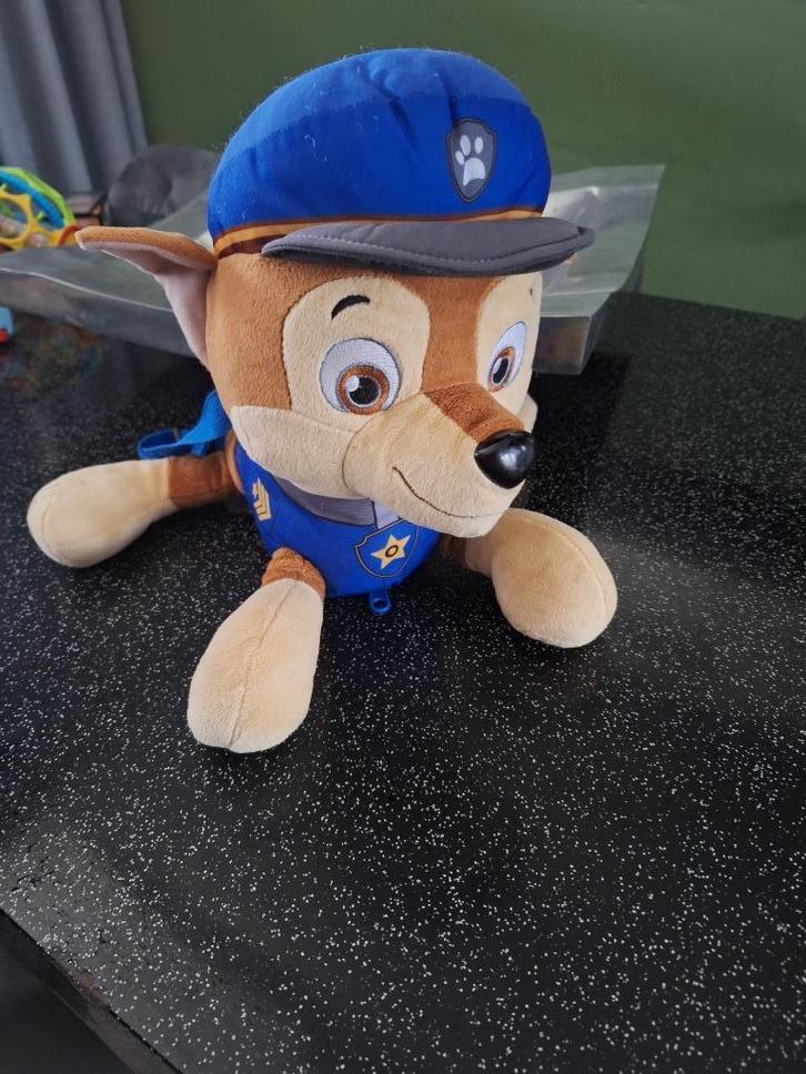 Paw patrol chase rugzak, Kinderen en Baby's, Speelgoed | Knuffels en Pluche, Zo goed als nieuw, Hond, Ophalen of Verzenden