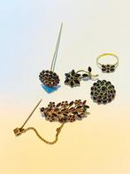 Antieke gouden sieraden met granaten, Antiek en Kunst, Ophalen of Verzenden, Goud