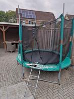 Trampoline, Ophalen, Zo goed als nieuw