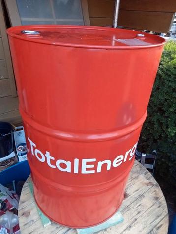 6 x 200 liter Olievat Olieton TotalEnergies beschikbaar voor biedingen