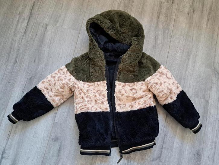 Heerlijke warme winterjas - maat 122/128 - reversible, Kinderen en Baby's, Kinderkleding | Maat 128, Gebruikt, Meisje, Jas, Ophalen of Verzenden