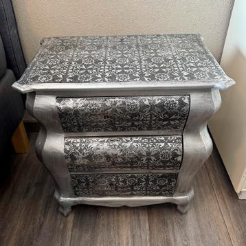 Barok nacht/ladekastjes 2 stuks zilver met 3 lades beschikbaar voor biedingen