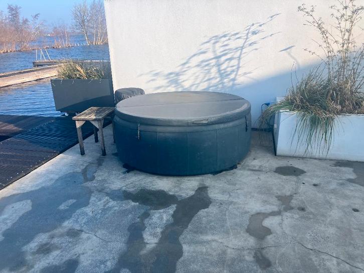Softub Legend Jacuzzi Spa Antraciet voor gebruik / renovatie, Tuin en Terras, Bubbelbaden en Hottubs, Gebruikt, Vast, Afdekzeil