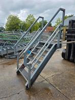 Stalen trapje grijs hoog 1,2mtr. Nob062, Doe-het-zelf en Verbouw, Ladders en Trappen, Ophalen, Zo goed als nieuw, 2 tot 4 meter