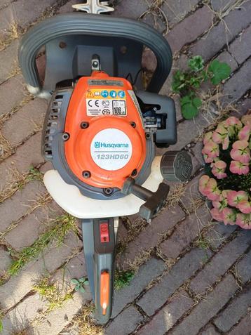 Husqvarna 123HD60 heggenschaar benzine opknapper  beschikbaar voor biedingen