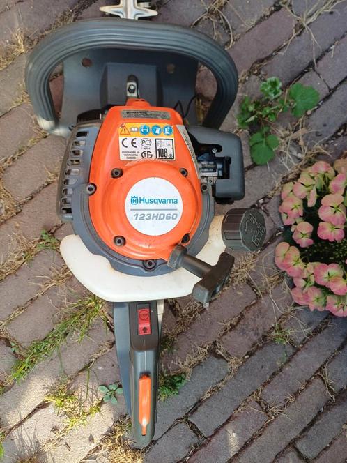Husqvarna 123HD60 heggenschaar benzine opknapper, Tuin en Terras, Heggenscharen, Gebruikt, Benzine, Ophalen