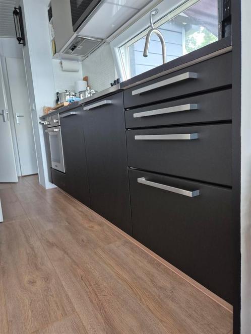 Zwarte Kastdeurtjes en ladefronten ikea keuken zwart, Huis en Inrichting, Keuken | Keukenelementen, Zo goed als nieuw, Minder dan 100 cm