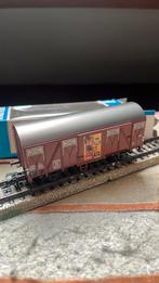 Te koop gesloten goederenwagon van marklin, Hobby en Vrije tijd, Modeltreinen | H0, Wisselstroom, Wagon, Ophalen of Verzenden