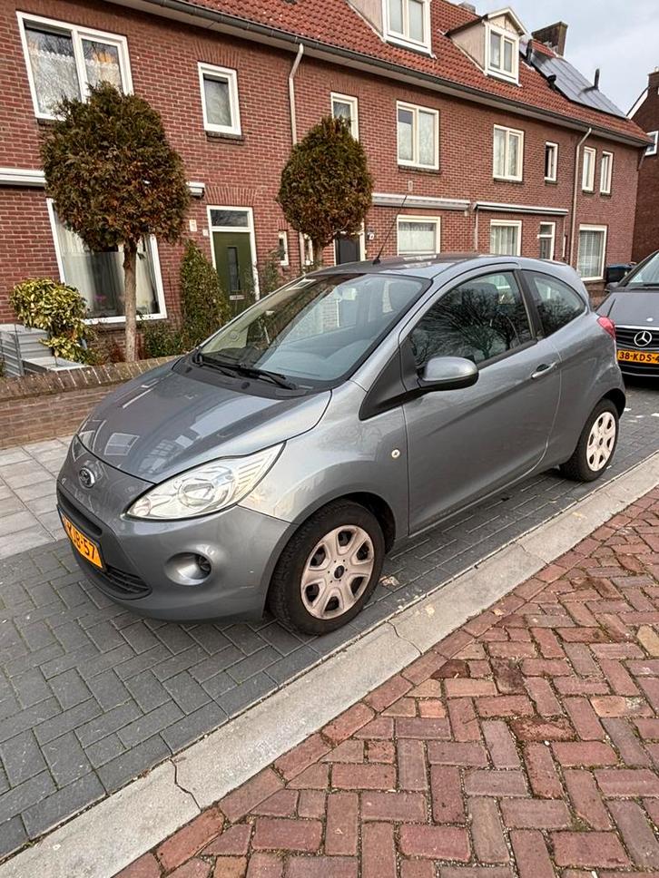 Ford Ka 1.2 69pk 2013 Grijs, Auto's, Ford, Particulier, Ka, ABS, Airbags, Airconditioning, Centrale vergrendeling, Elektrische ramen