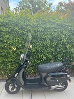Iva E-Riva Elektrische scooter 714 KM! Incl. ALARM, Elektrisch, Zo goed als nieuw, Ophalen, Overige merken
