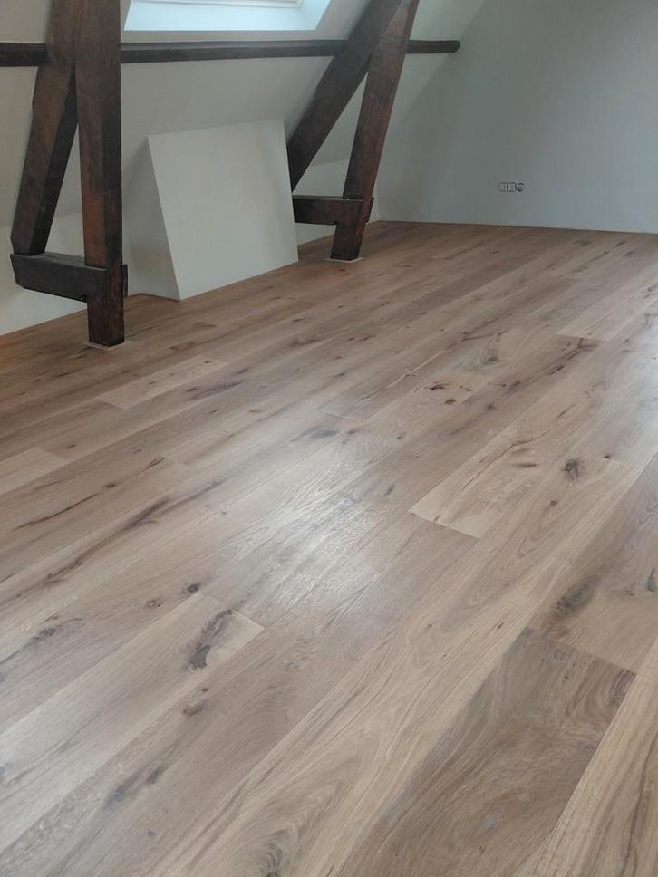 Uw vloer laten schuren. Vanaf 15,00  euro per m2, Diensten en Vakmensen, Vloerleggers en Parketteurs