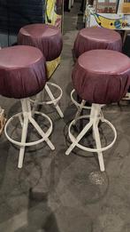 4 vintage barkrukken rood met metalen voet, Ophalen, Gebruikt, Met voetsteun, 60 tot 90 cm