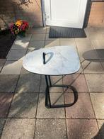 Moderne bijzettafel, Minder dan 55 cm, Metaal of Aluminium, Zo goed als nieuw, Ovaal